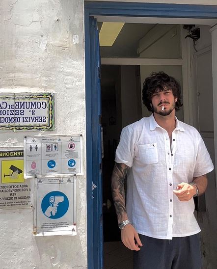 Michele, dipendente del Comune di Capri, corteggiatore a “Uomini e Donne”