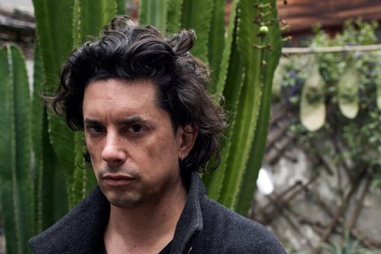 A Benjamín Labatut il Premio Malaparte 2023, cerimonia alla Certosa