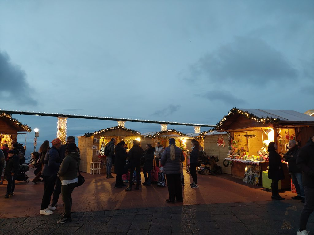 Dal 7 dicembre i “Mercatini di Natale” a Capri: al via le richieste di adesione