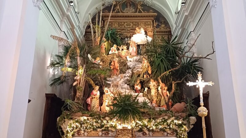 Le foto del suggestivo presepe allestito nella chiesa ex cattedrale di Santo Stefano