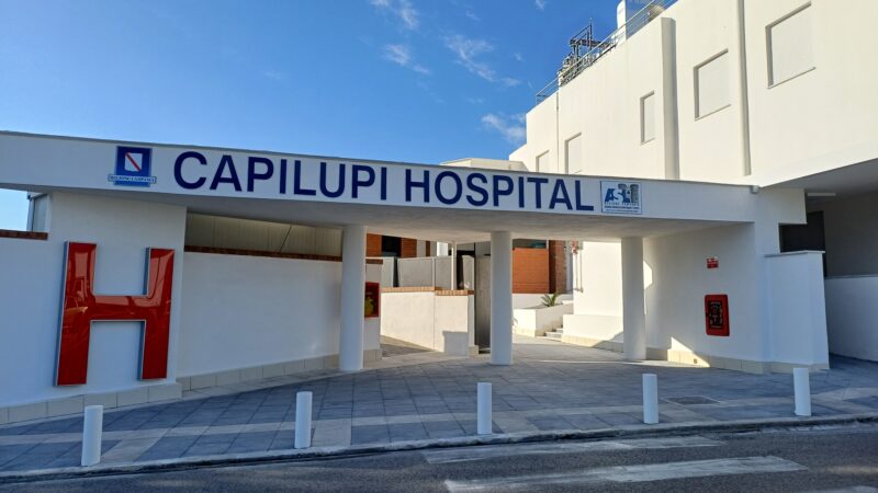 Nuova insegna al Capilupi, rush finale per i lavori all’ospedale di Capri (photogallery)
