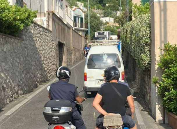 Limitazioni alla circolazione dei veicoli adibiti al trasporto merci: l’ordinanza