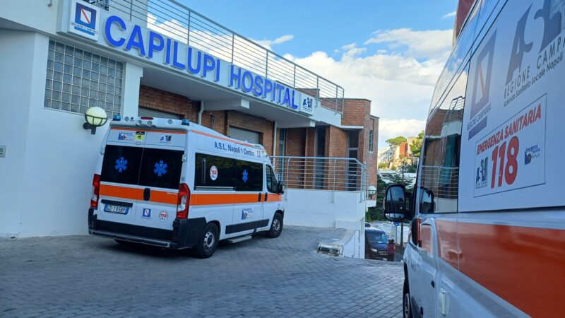 Incidente stradale con feriti ad Anacapri in via Faro. Il più grave trasferito in elisoccorso a Napoli