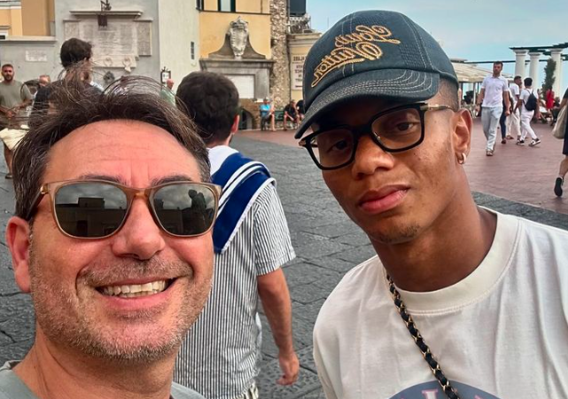 Il calciatore David Neres si “rifugia” qualche ora a Capri dopo la terribile rapina subita a Napoli