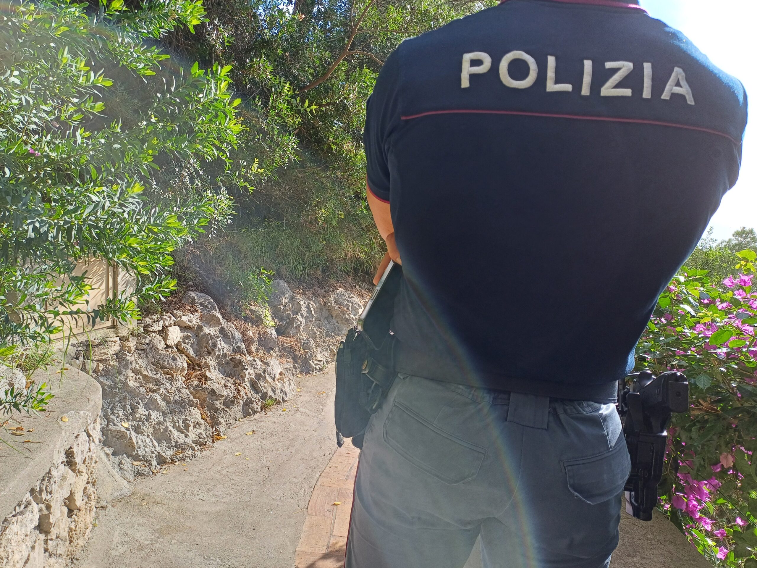 Tragedia a Capri: giovane trovato privo di vita in prossimità dell’Arco Naturale