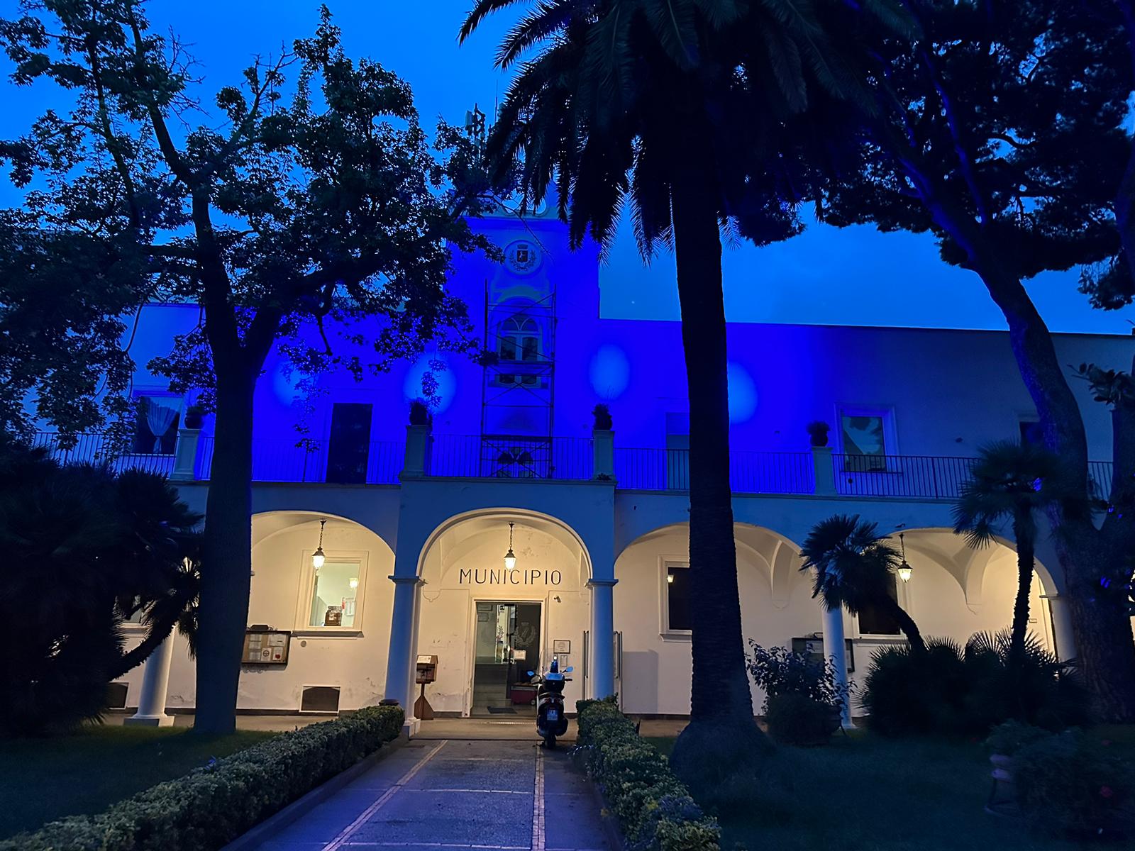 Giornata internazionale sulla dislessia: ad Anacapri Municipio e Monumento illuminati di turchese