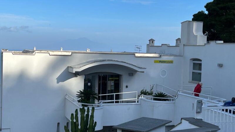 Nuovo direttore all’ufficio postale di Capri