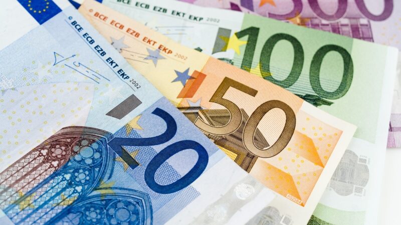 Violazioni amministrative al testo unico sul commercio: settemila euro di multa per un negozio nel centro di Capri
