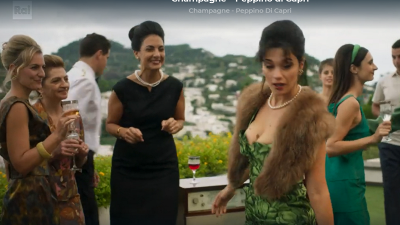 Curiosità: decine di comparse e figuranti capresi impegnate nel film “Champagne” (photogallery)