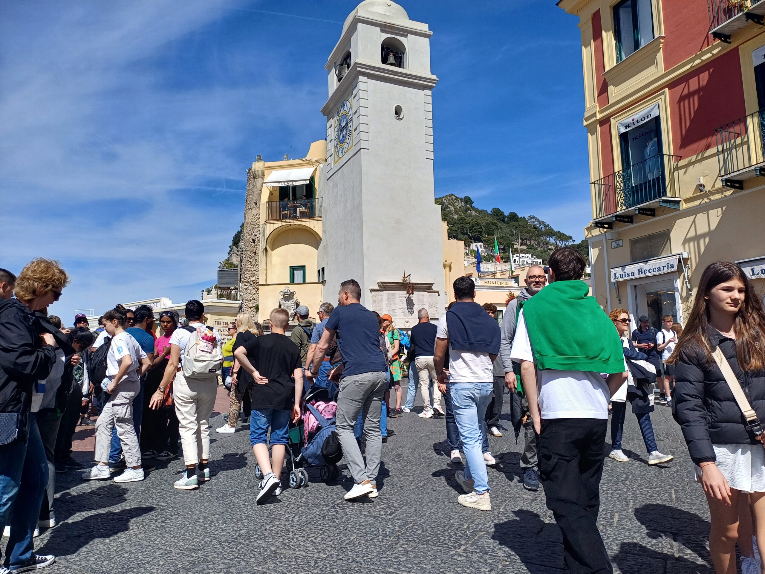 Sicurezza sul lavoro e prevenzione incendi nelle strutture turistico-alberghiere: esperti a confronto a Capri in un incontro formativo