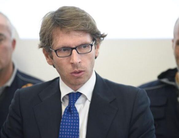 Antimafia: l’ex dirigente del commissariato di Capri Antonio Galante è il nuovo capo della Dia di Napoli