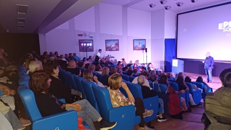 Paolo Caiazzo fa il pienone a Capri: sala gremita per la rassegna “Primavera in armonia”