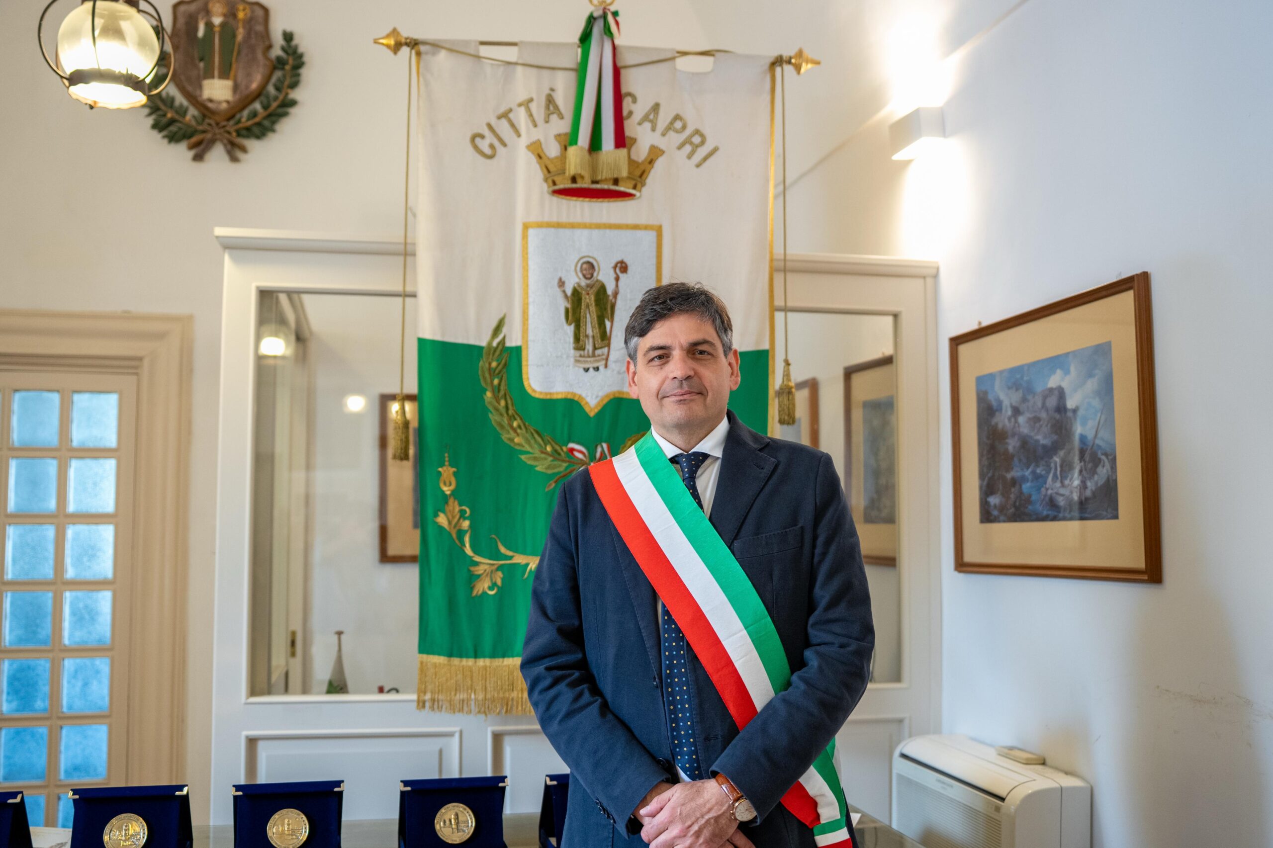 Ordinanza del sindaco di Capri: nuove regole per la circolazione veicolare a Marina Piccola, scattano i divieti