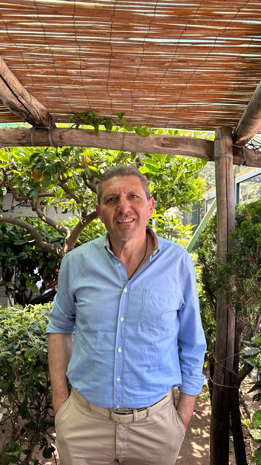 40 anni di servizio di cui 36 a Capri nella Polizia, Felice Busiello va in pensione