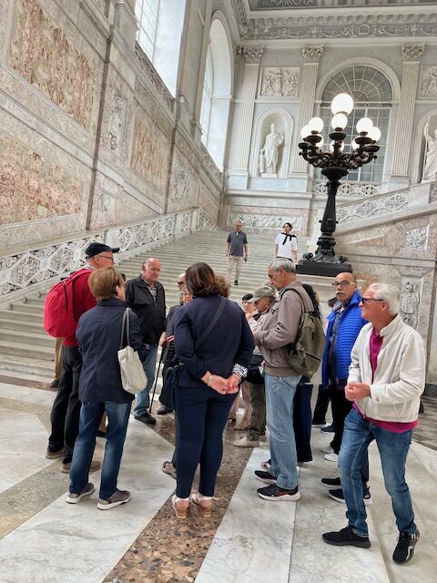 Continuano i tour dei “diversamente giovani” di Capri: stavolta gita alla scoperta di Napoli (photogallery)