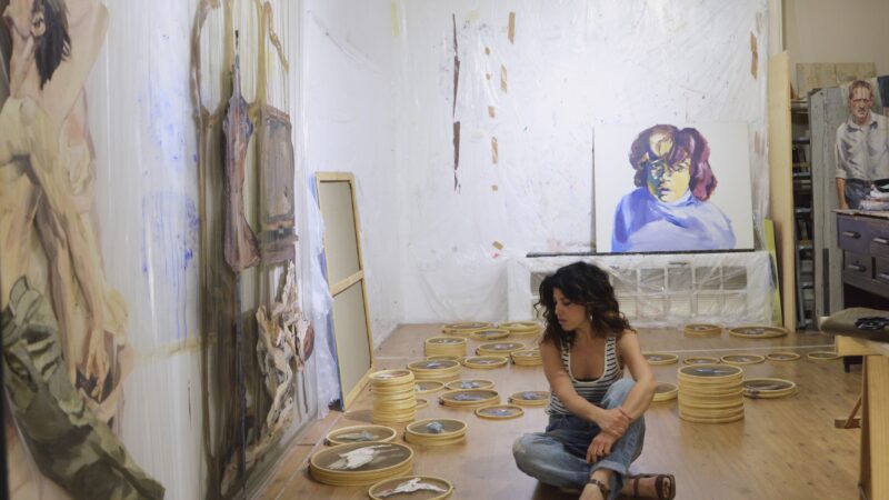 “E il fuoco si spense sul mare”: installazione di Marianna Sannino nei giardini di Villa Lysis