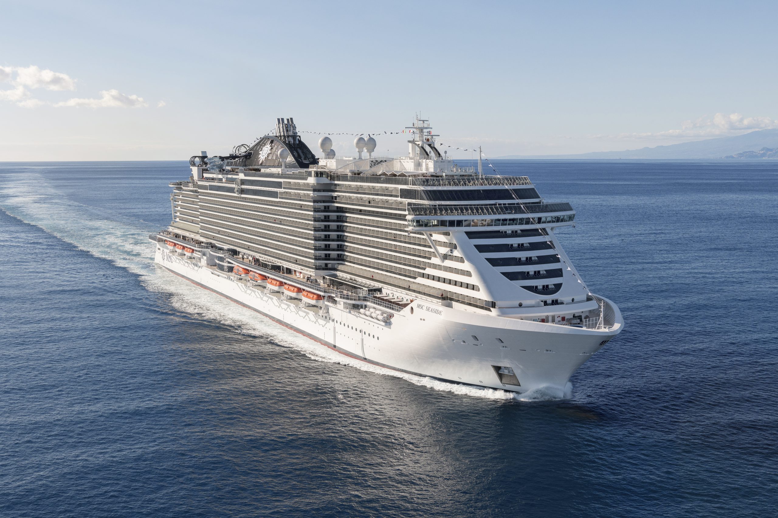 Crociere, anno record per Msc in Campania: quattro navi, cento scali e 500mila passeggeri stimati. La Seaside ultimo arrivo