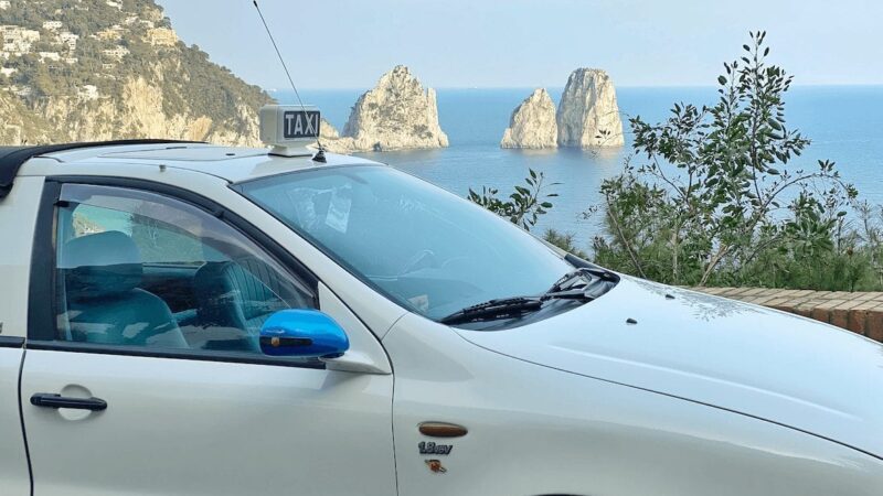 In vigore il nuovo piano tariffario del servizio taxi sull’isola di Capri approvato dalle due amministrazioni