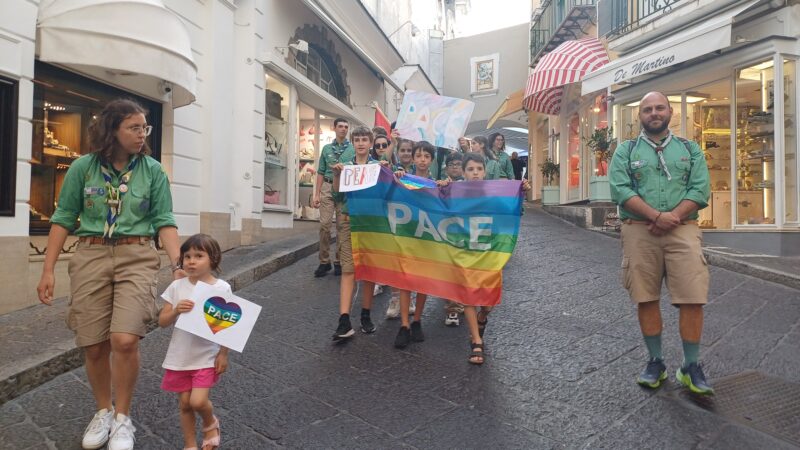 In cammino per la pace: nelle strade di Capri il corteo promosso dagli scout (photogallery)