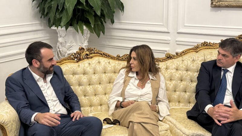 I sindaci di Capri e Amalfi incontrano la Santanchè, ok del Ministero a un tavolo permanente