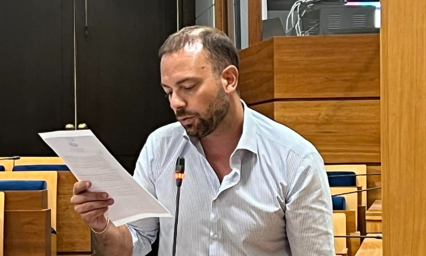 Criticità nei collegamenti marittimi, Amente (Fratelli d’Italia) porta l’argomento all’attenzione del consiglio regionale