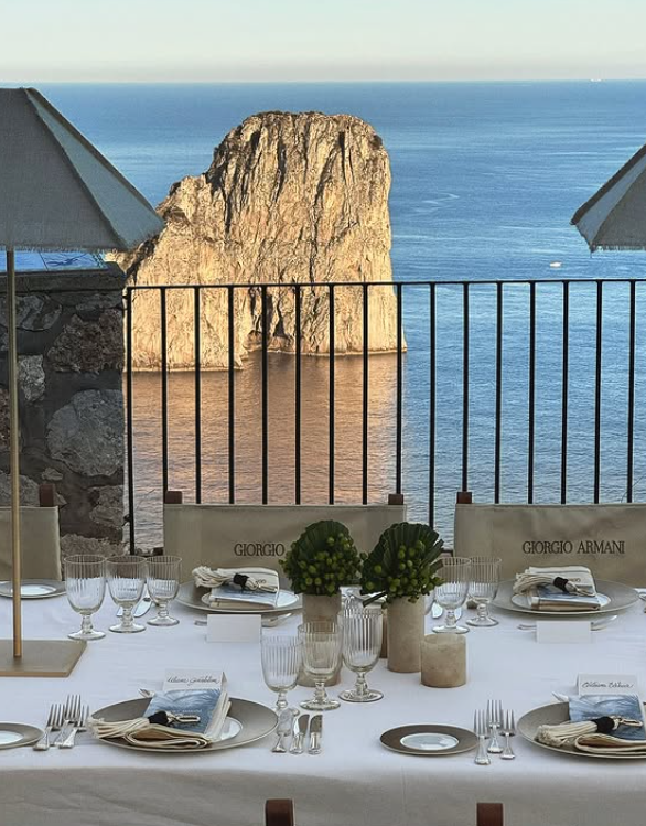 Entra nel vivo la stagione dei grandi eventi sull’isola, Armani protagonista di una due-giorni caprese