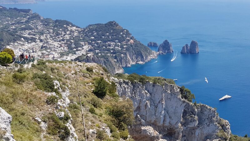 Allarme incendi sull’isola di Capri, l’appello degli Amici di Cetrella