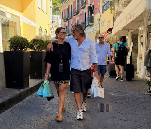 Vanessa Incontrada e Rossano Laurini, vacanza post-matrimonio a Capri (photogallery)