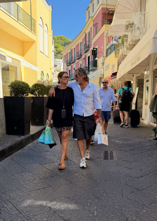 Vanessa Incontrada e Rossano Laurini, vacanza post-matrimonio a Capri (photogallery)