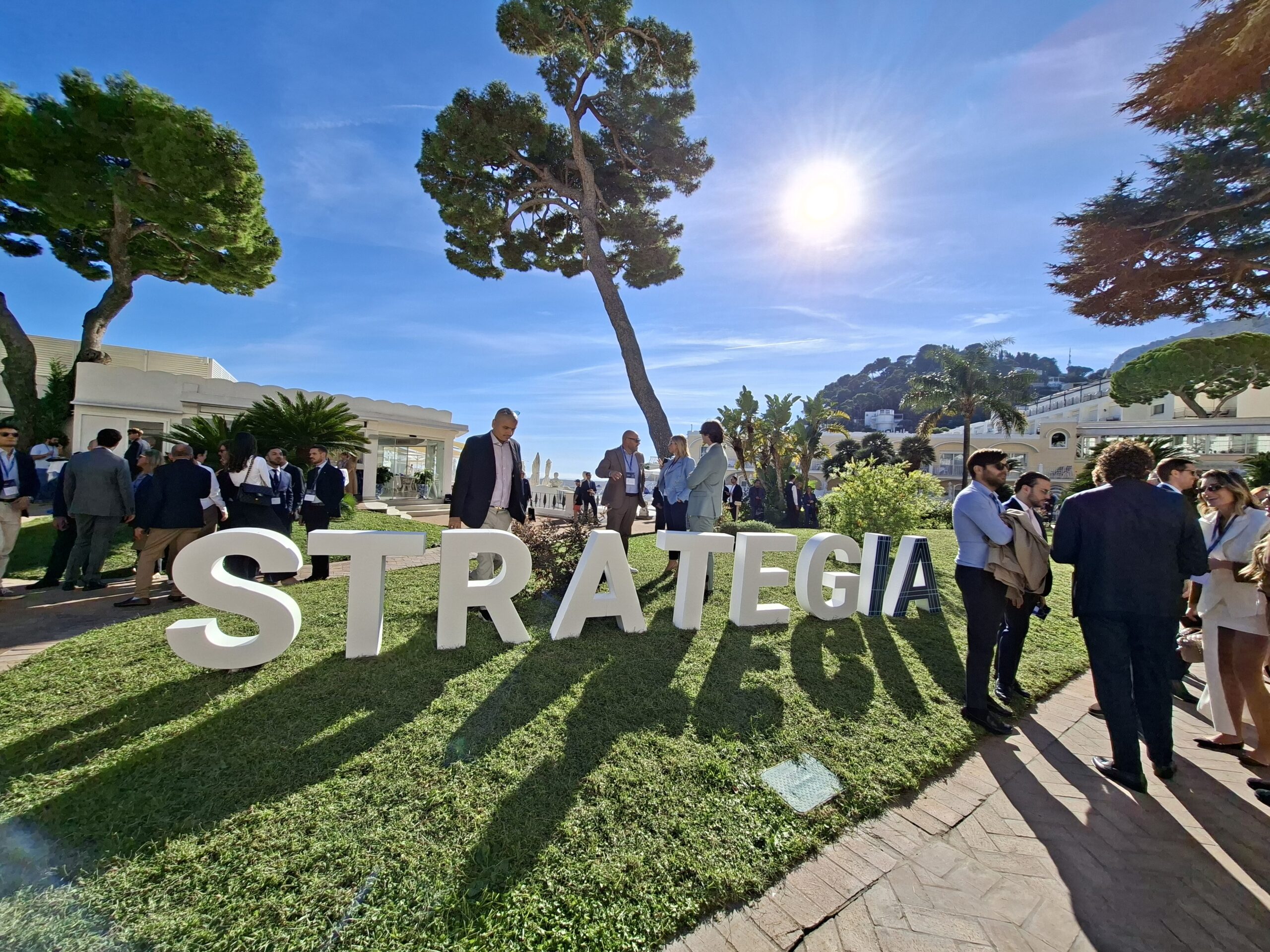 “Strategia”, tra intelligenza artificiale e legge di bilancio a Capri il 41° convegno dei giovani imprenditori di Confindustria (Video)