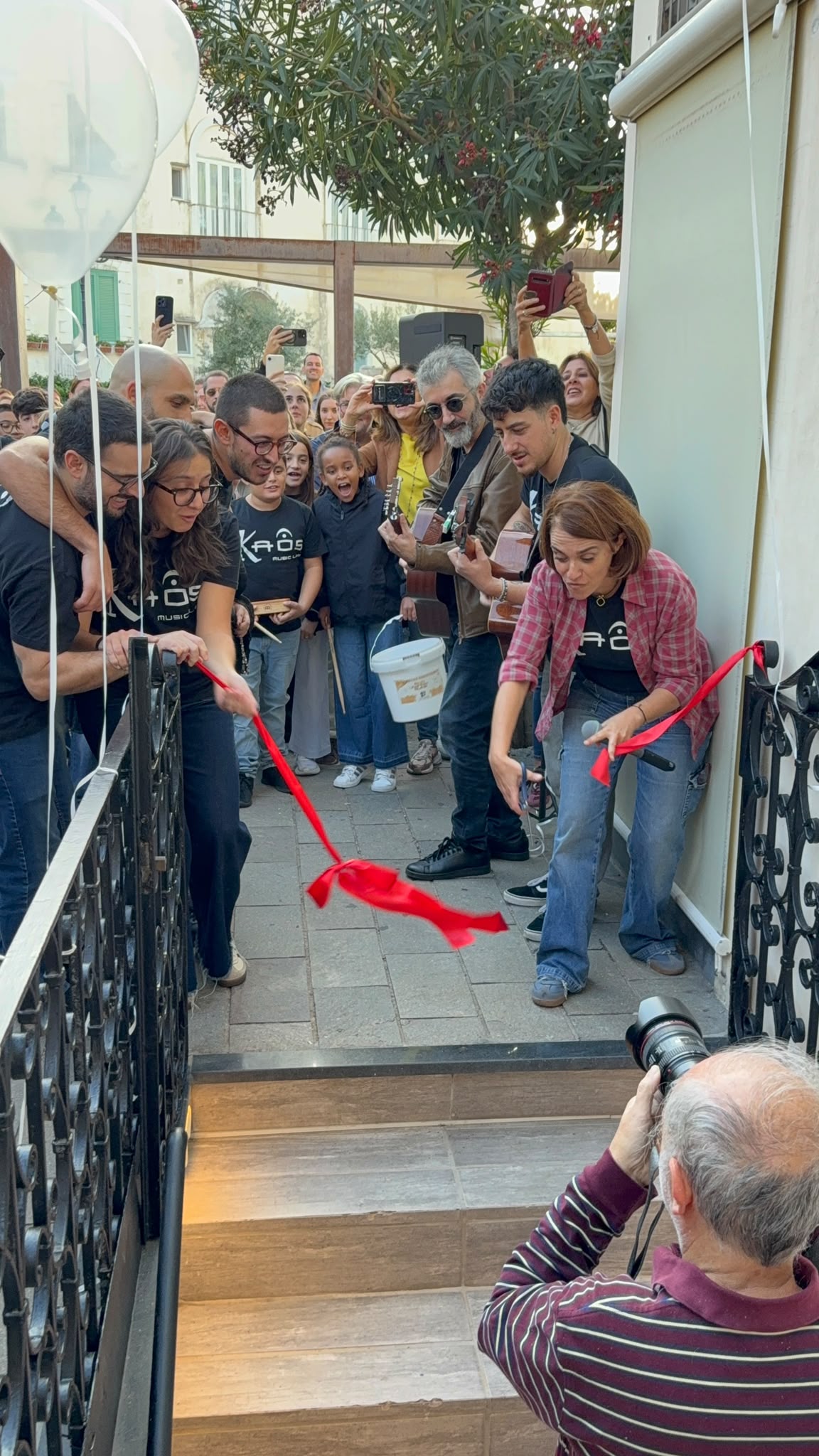 Inaugurati ad Anacapri i nuovi locali di Kaos Music Lab (photogallery)