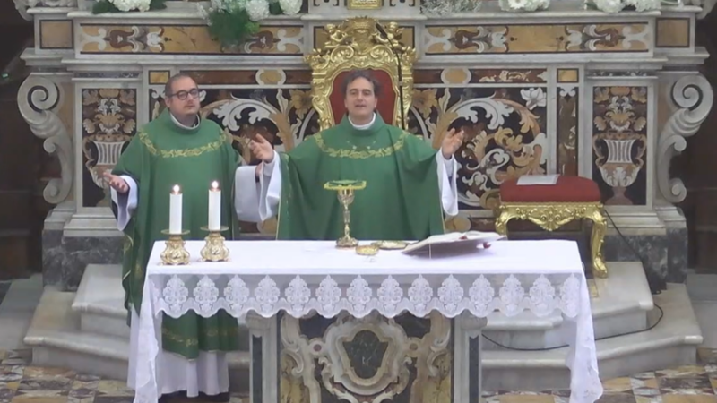 Don Rito Maresca nominato nuovo parroco di Capri, don Pasquale Irolla e don Carmine Sorrentino si apprestano a lasciare l’isola