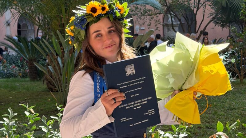 “Isola interiore”: un viaggio fotografico tra paesaggio, percezione e armonia. Elisabetta Giamminelli di Anacapri si è laureata in fotografia all’Accademia delle belle arti